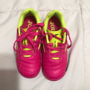 Girl soccer shoes